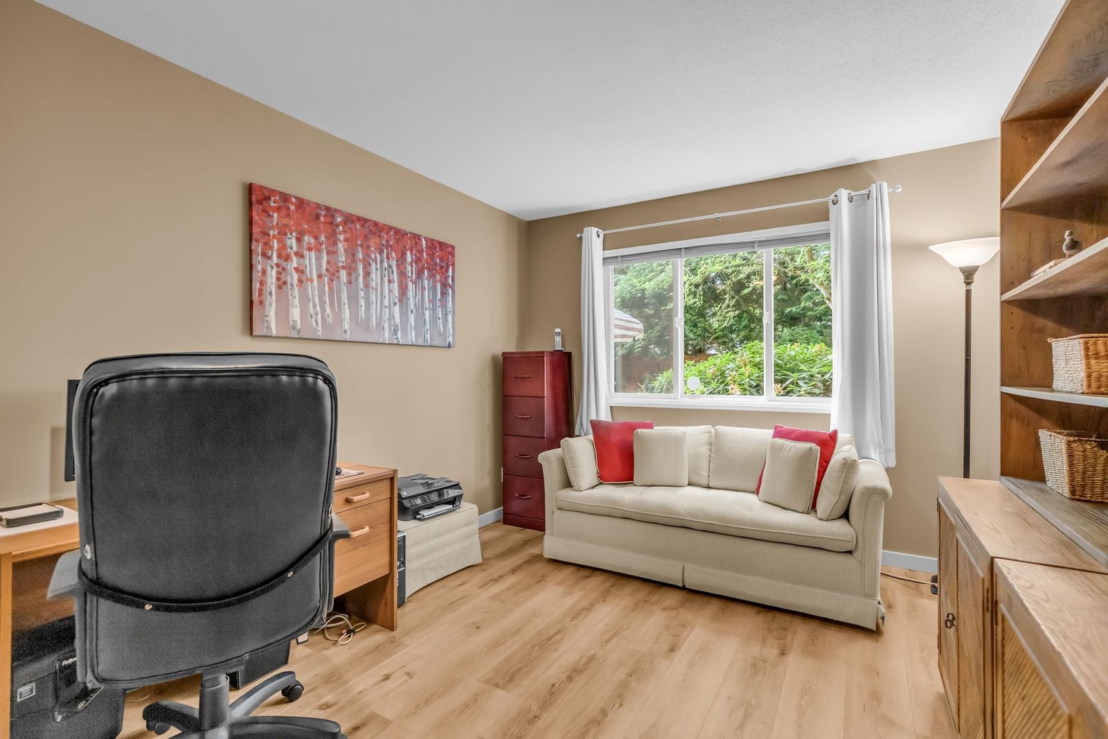 Listing Image 15