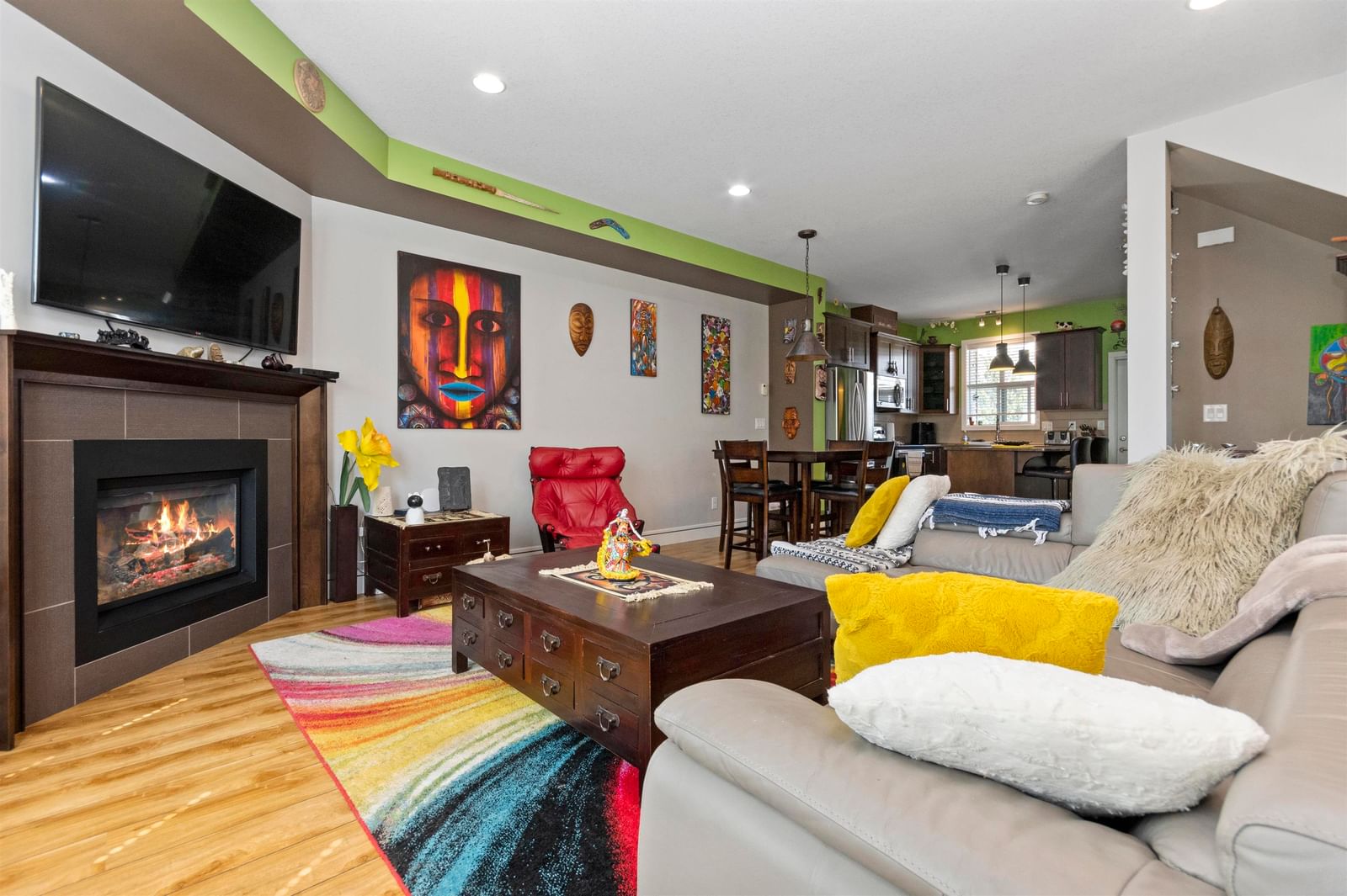 Listing Image 12