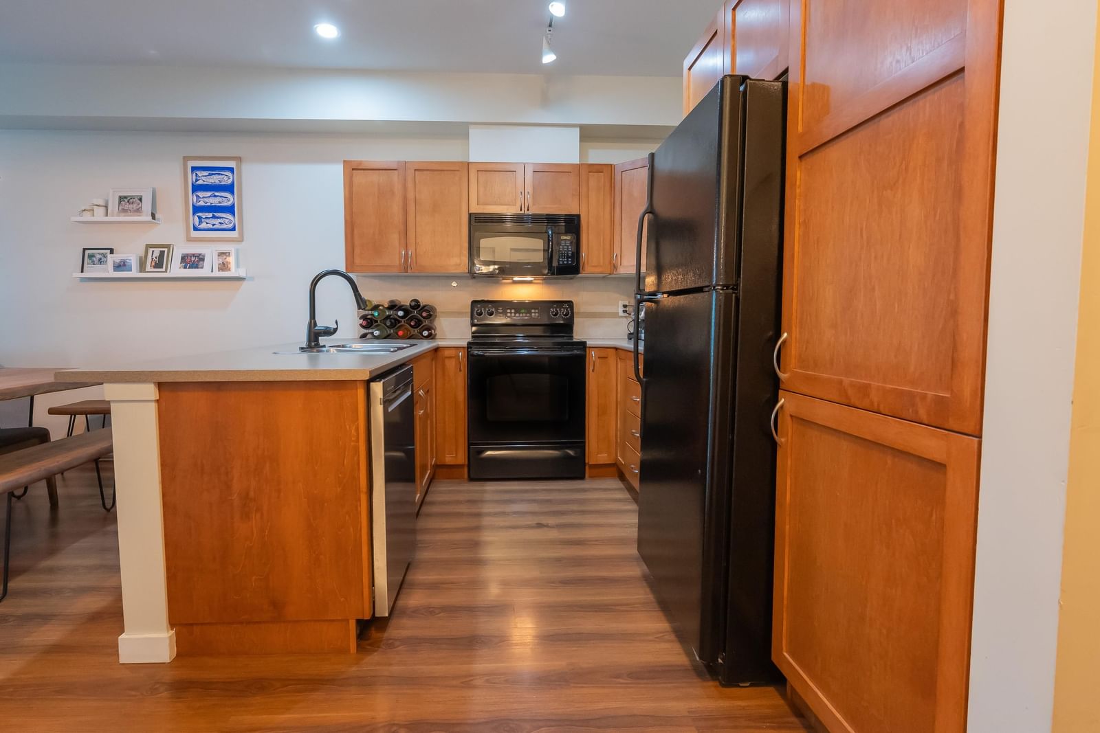 Listing Image 14
