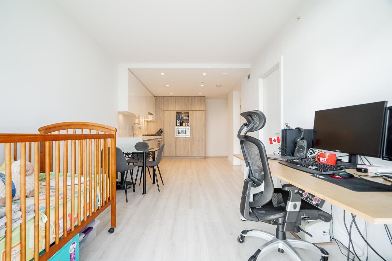 Listing Image 16
