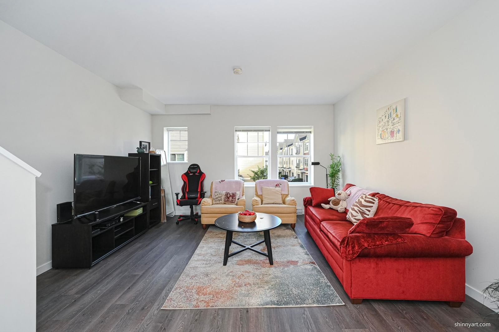 Listing Image 3