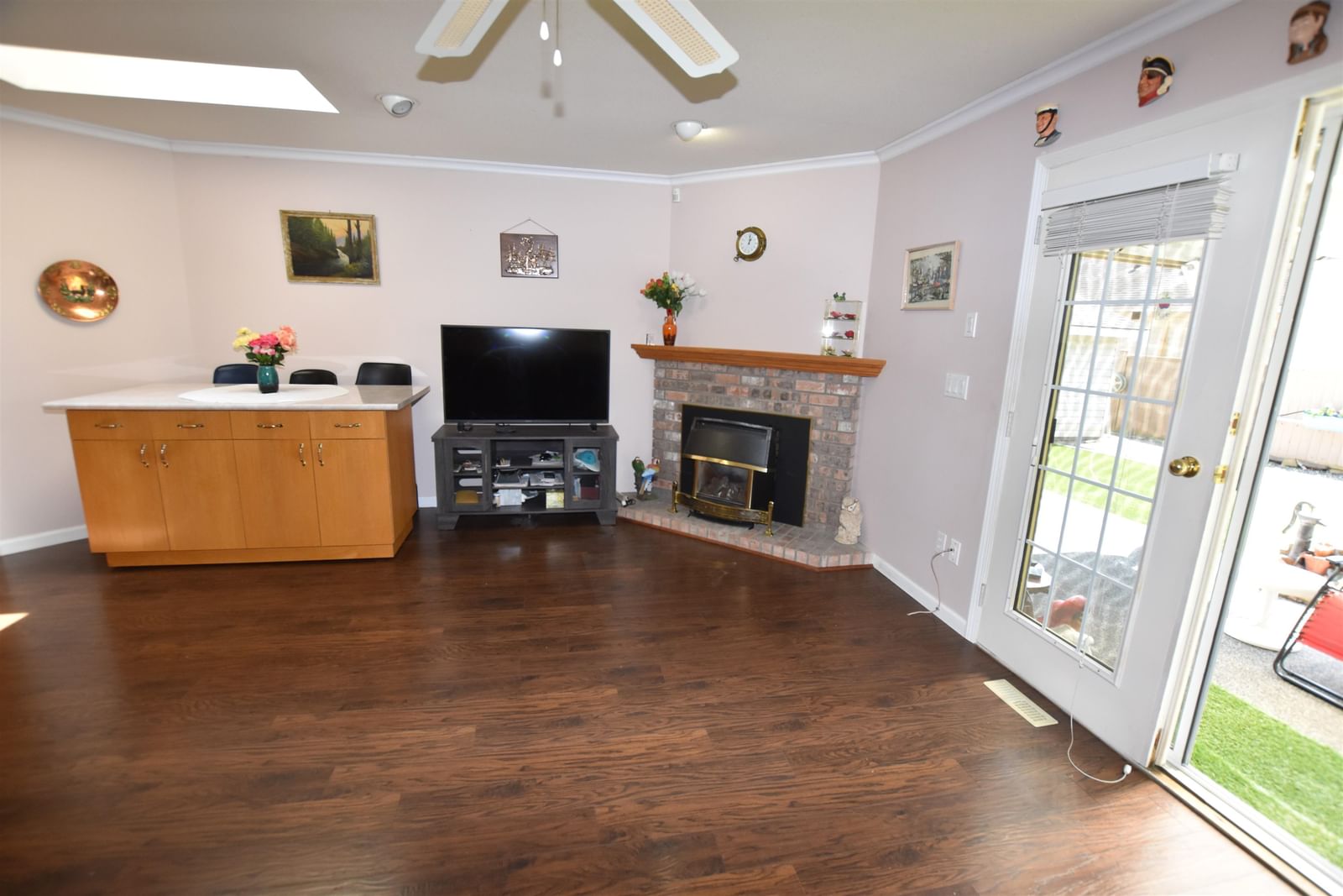Listing Image 14