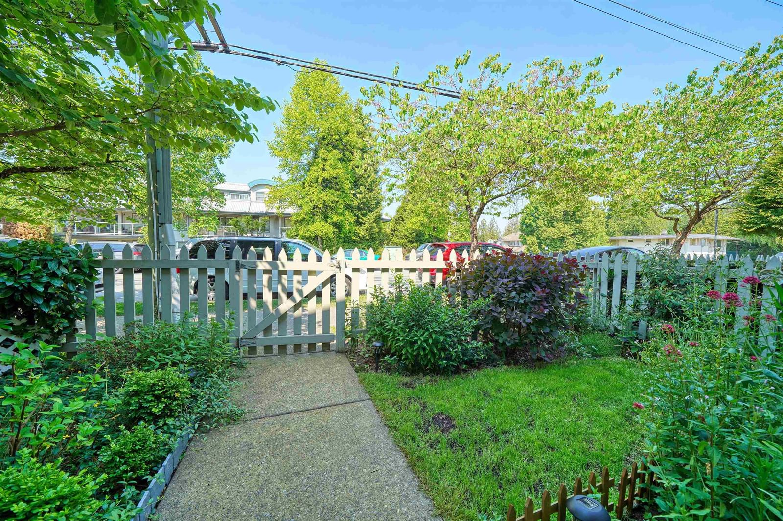 Listing Image 23