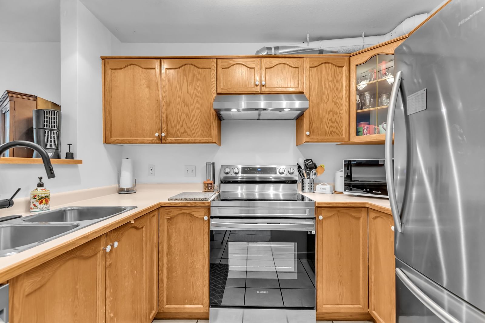 Listing Image 19