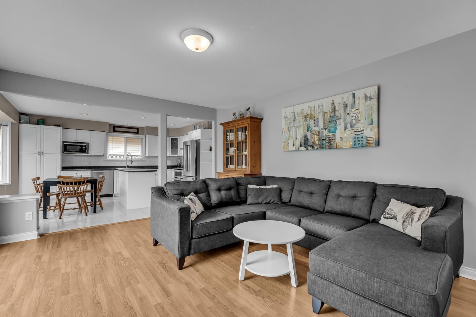 Listing Image 14