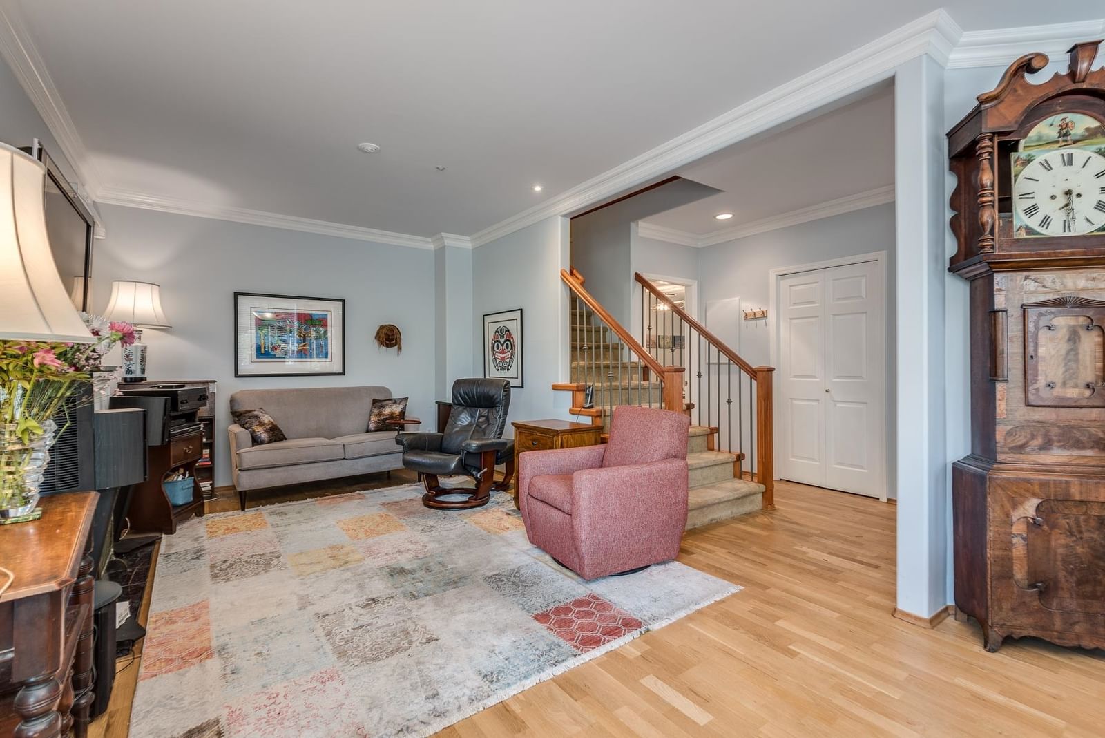 Listing Image 8