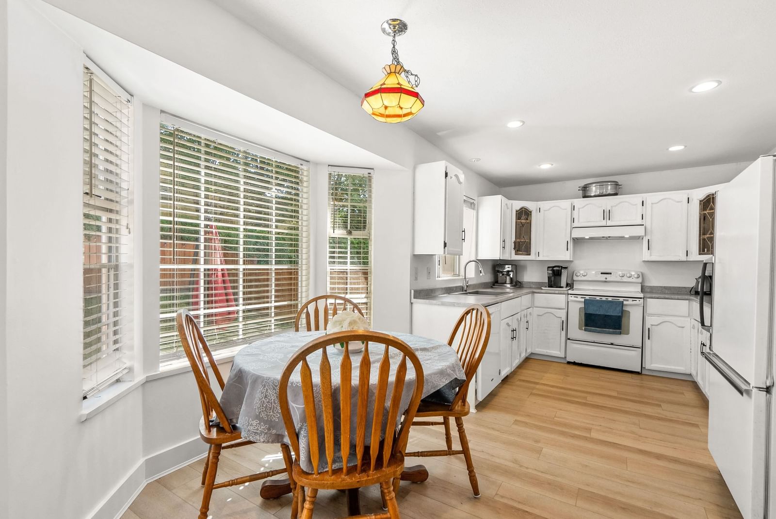 Listing Image 19