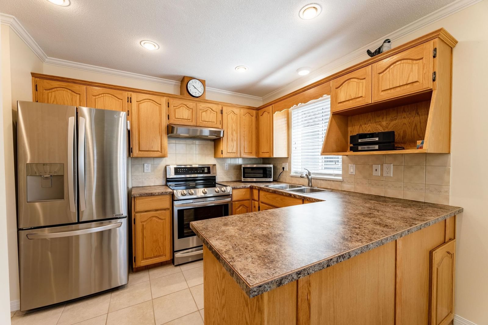Listing Image 11