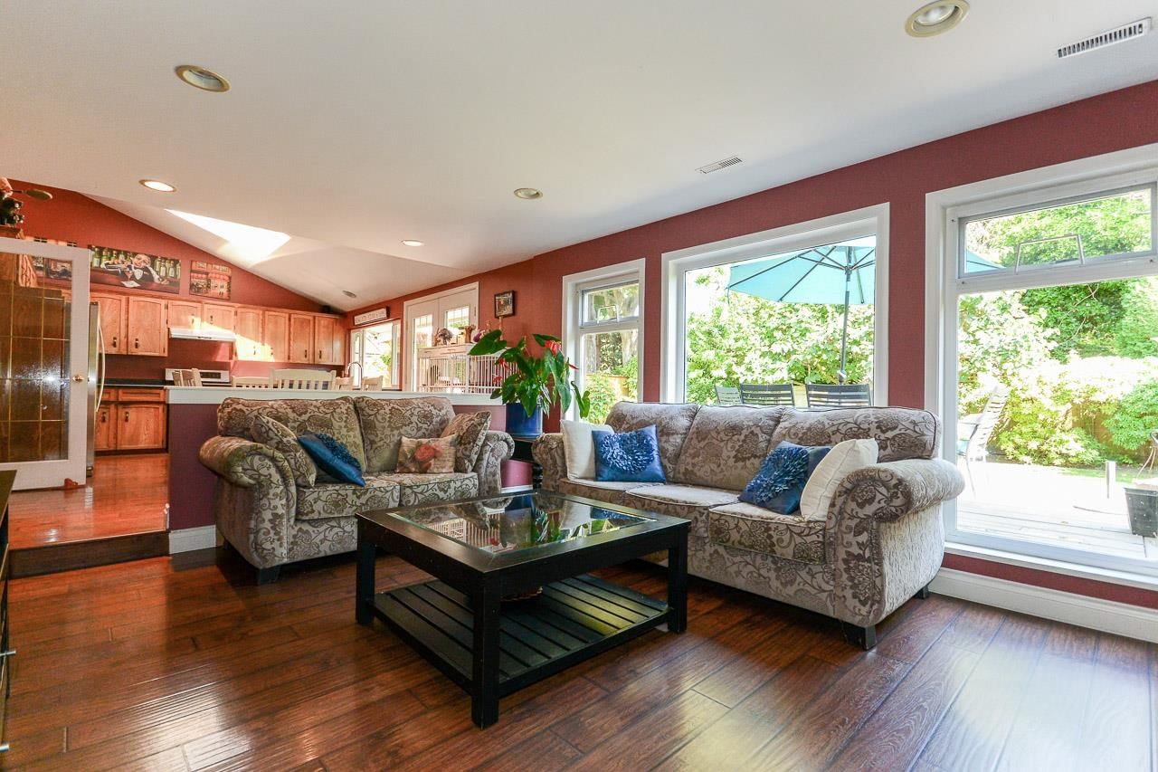 Listing Image 13