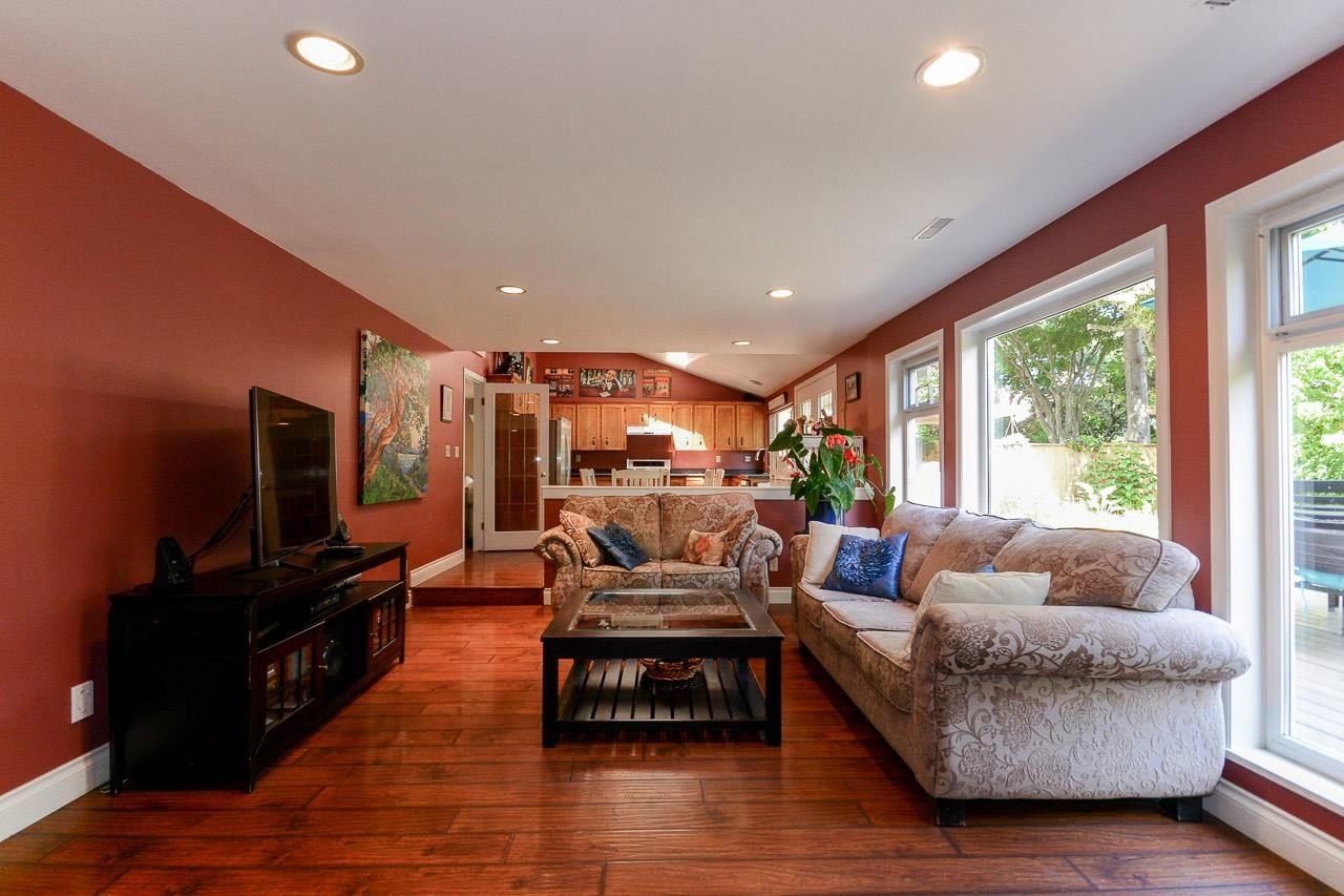 Listing Image 15