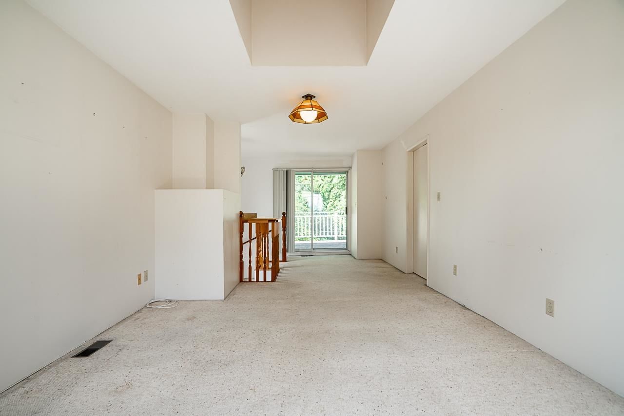Listing Image 30