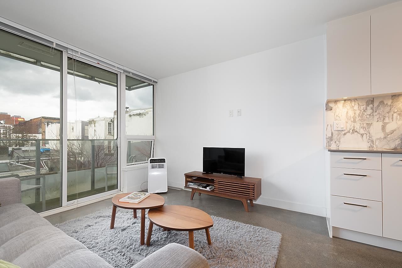 Listing Image 3