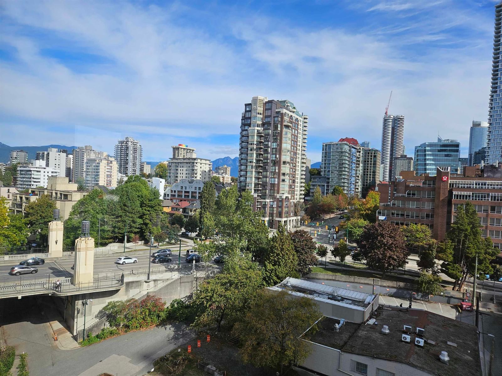 Listing Image 9