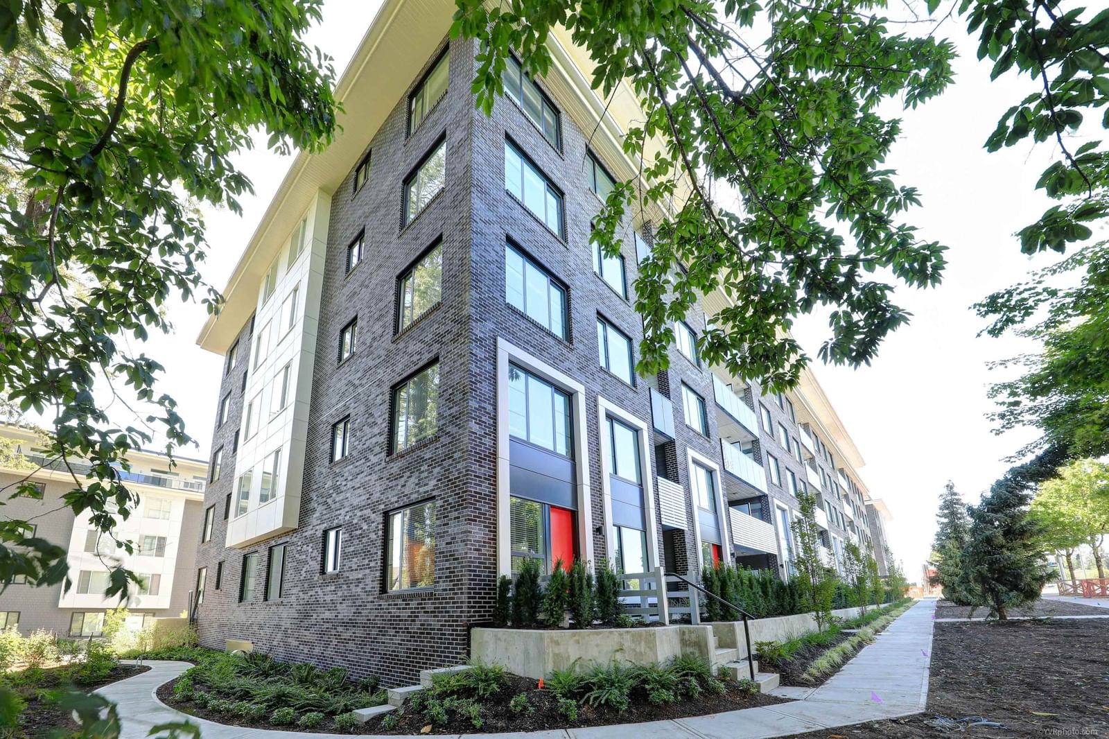 Listing Image 5