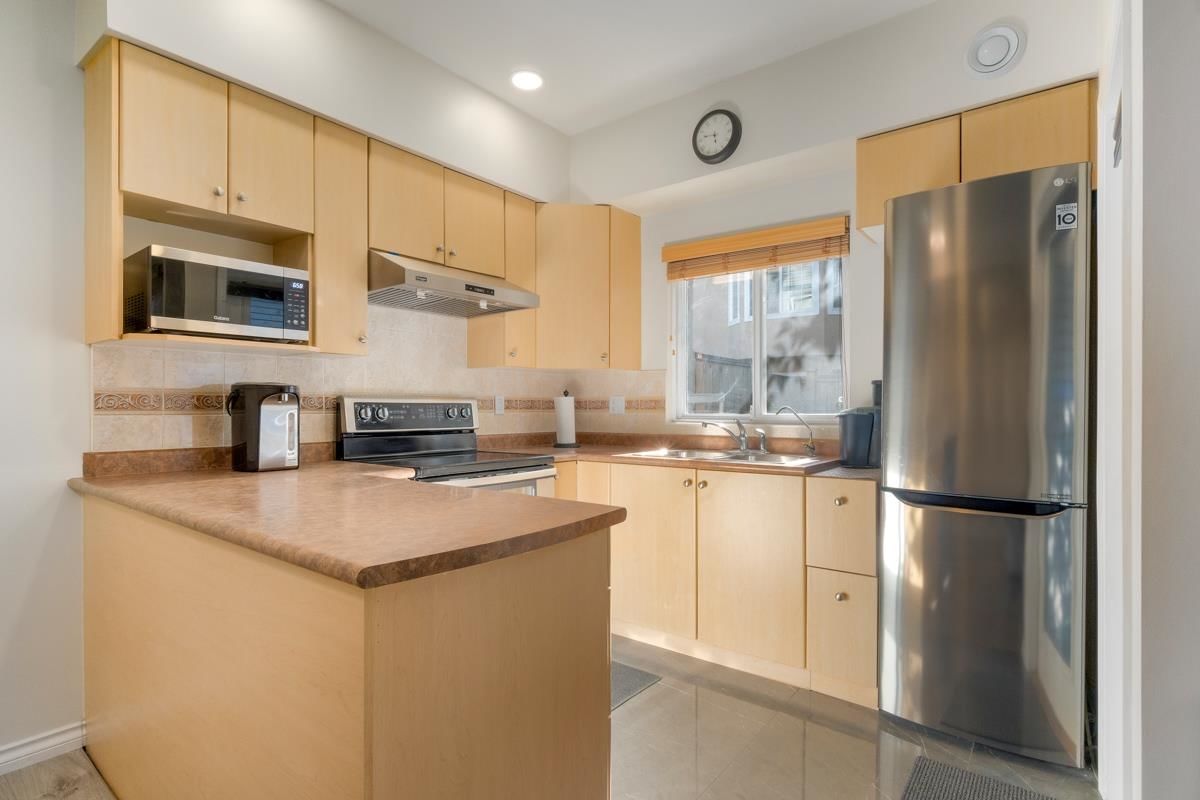 Listing Image 6