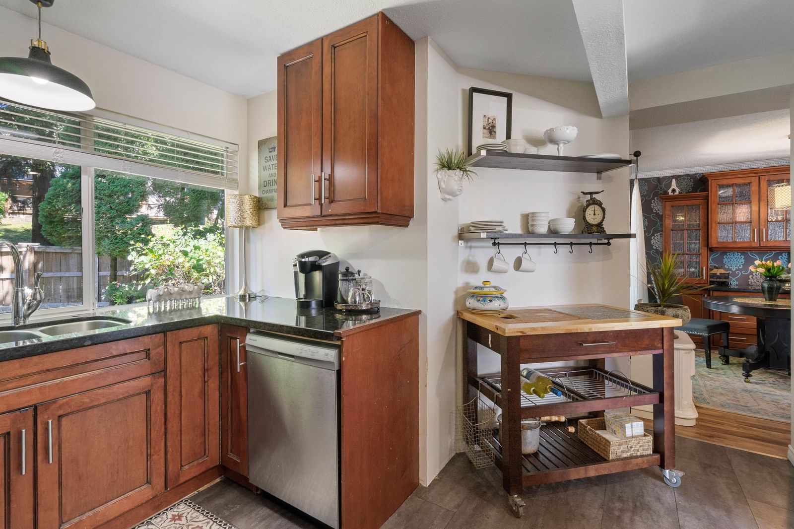 Listing Image 14