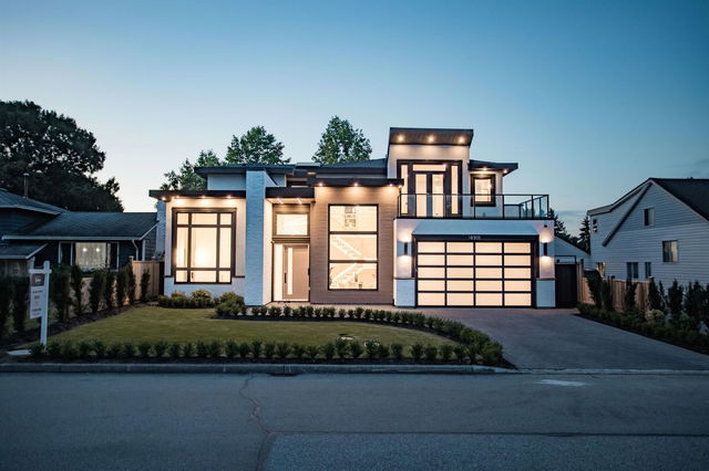 10911 Rosecroft Crescent