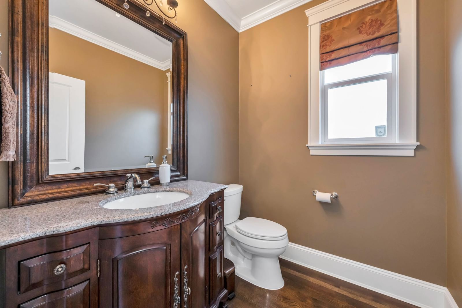 Listing Image 15