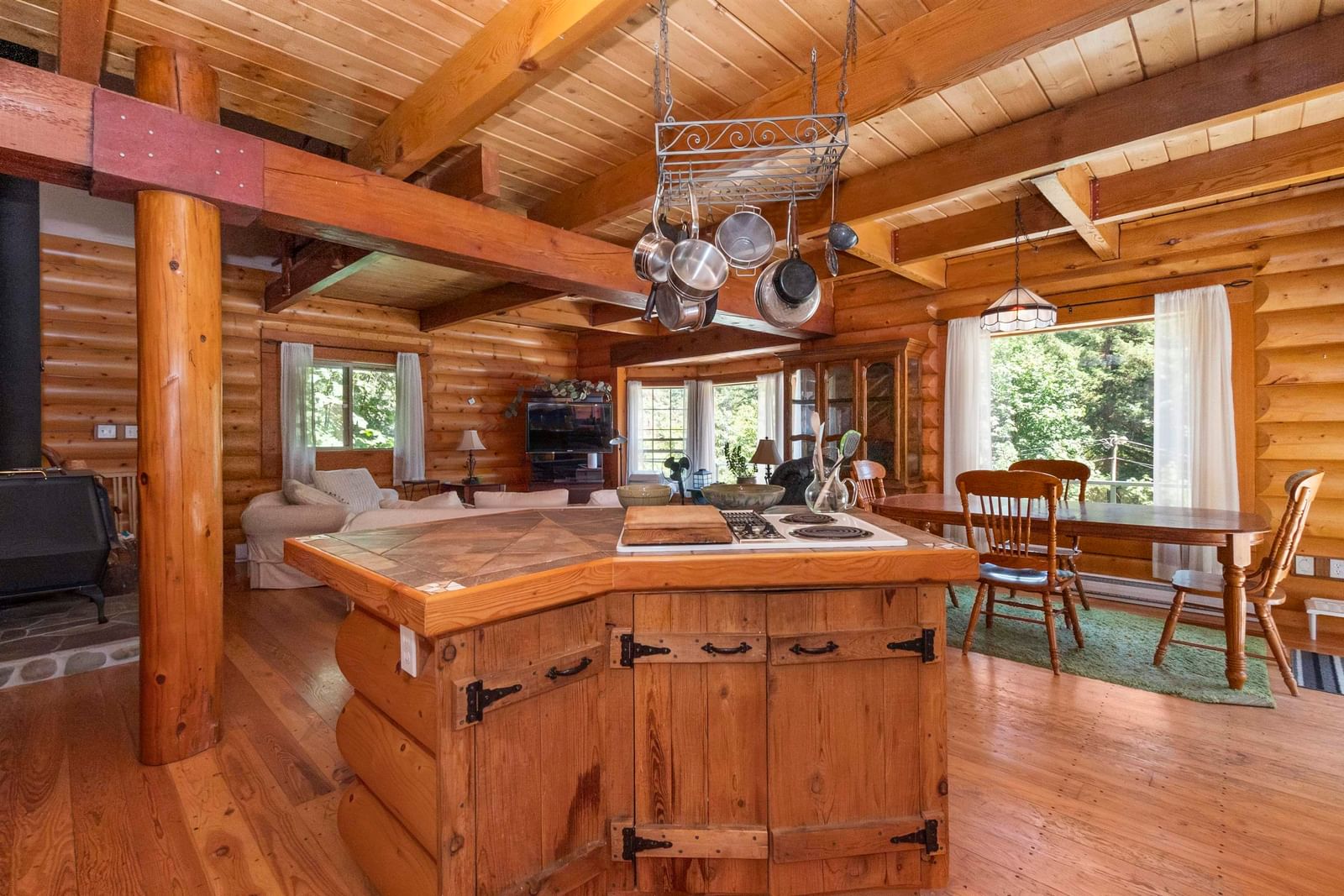 Listing Image 6