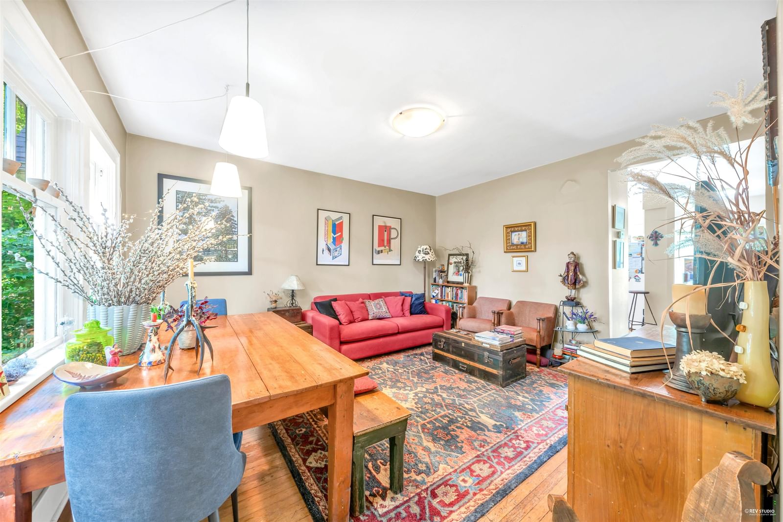 Listing Image 4