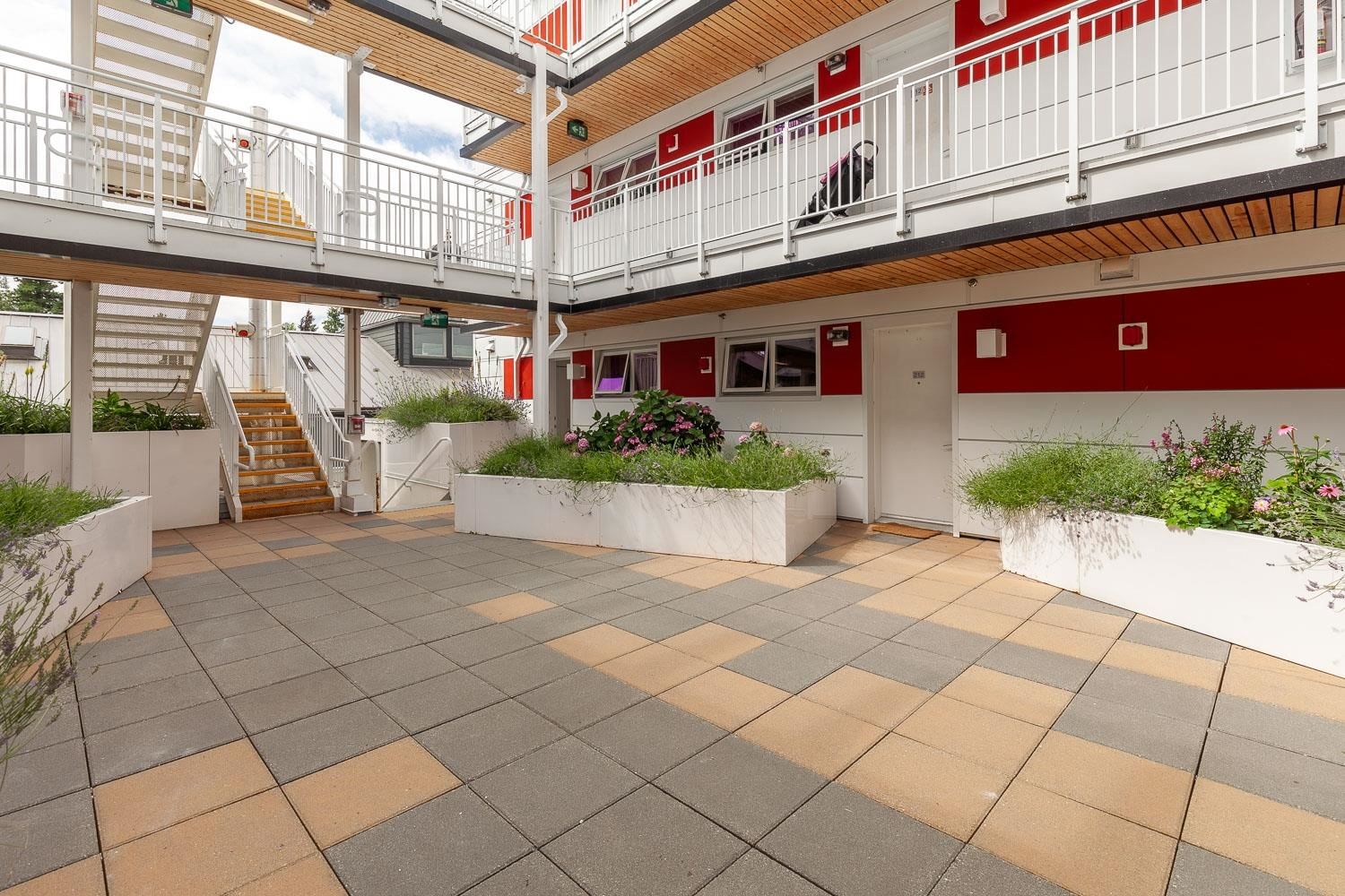 Listing Image 14