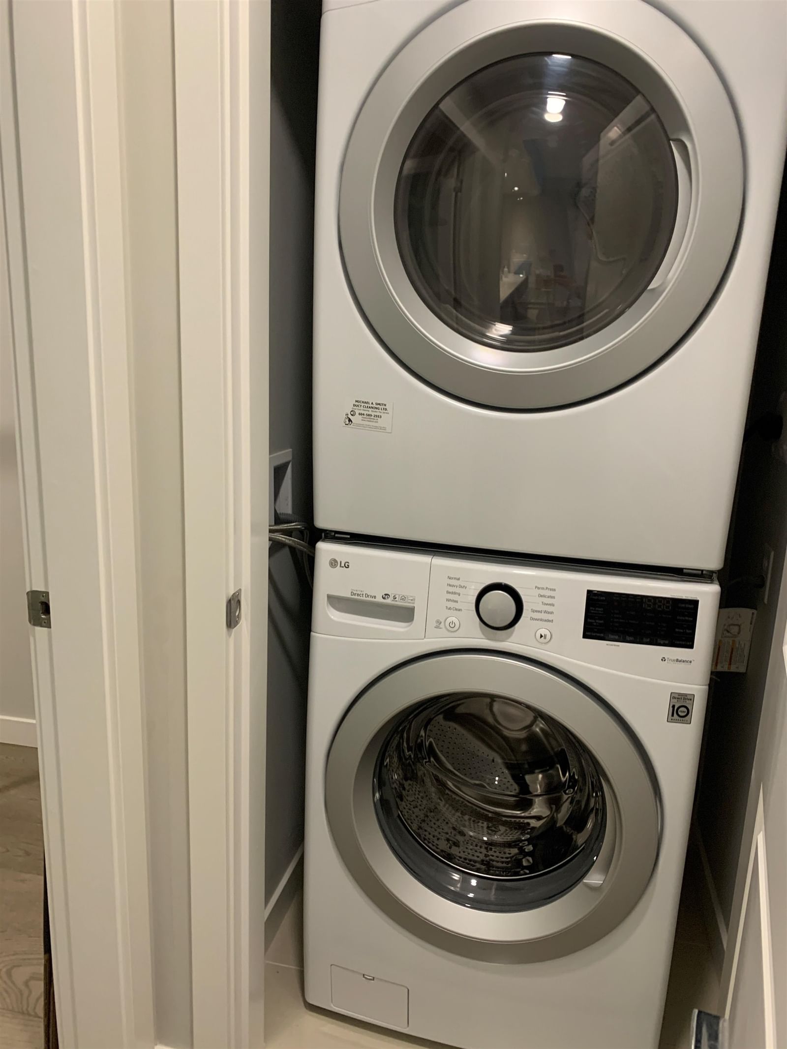 Listing Image 12
