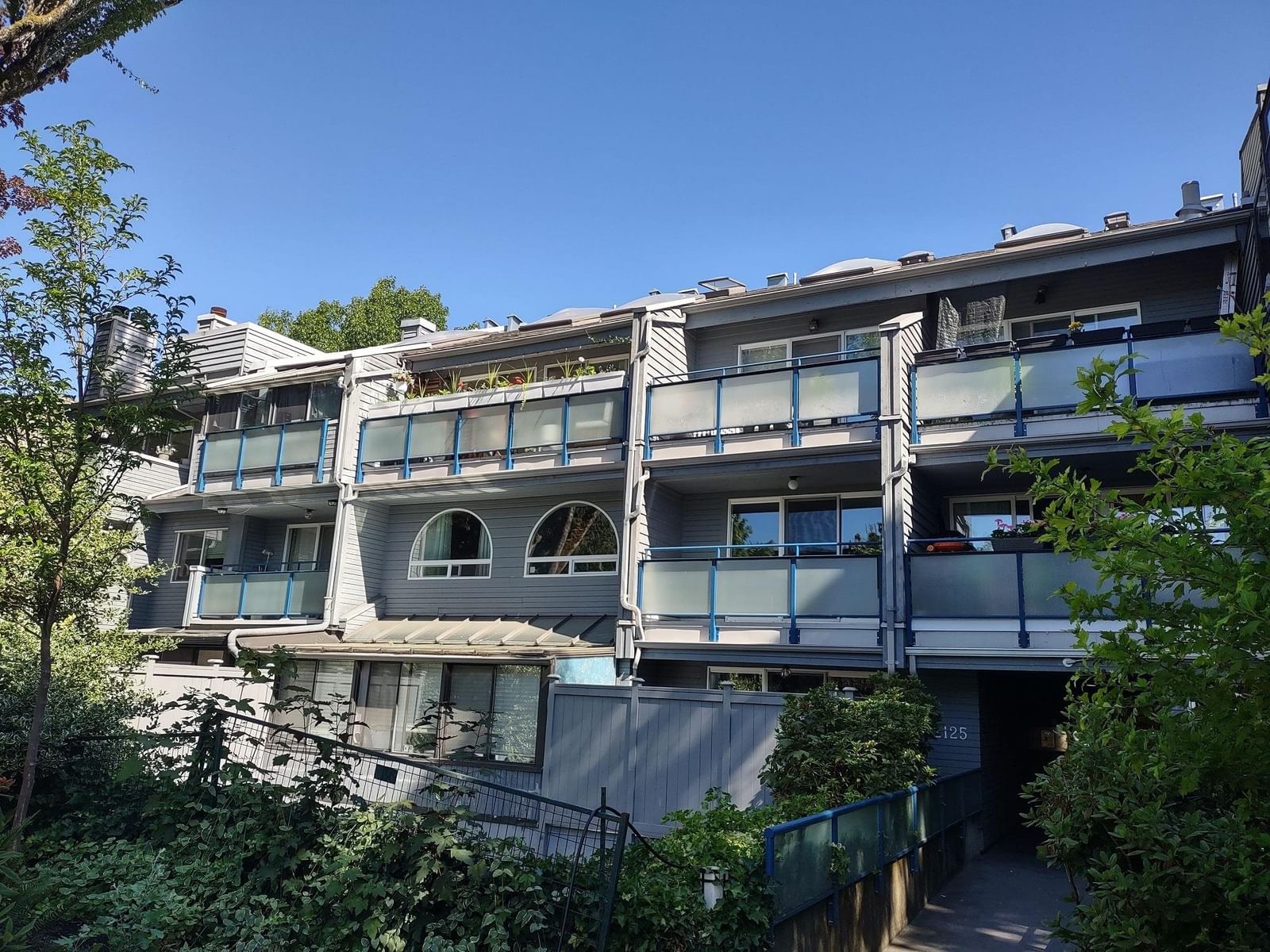 Listing Image 16