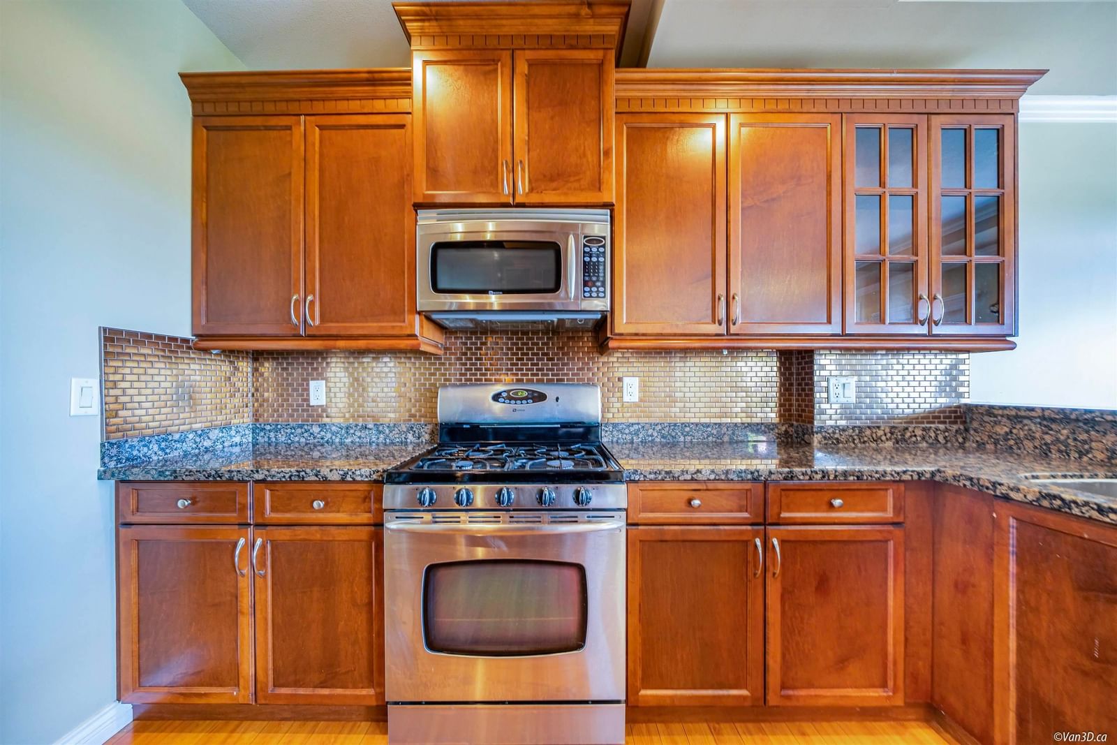 Listing Image 10