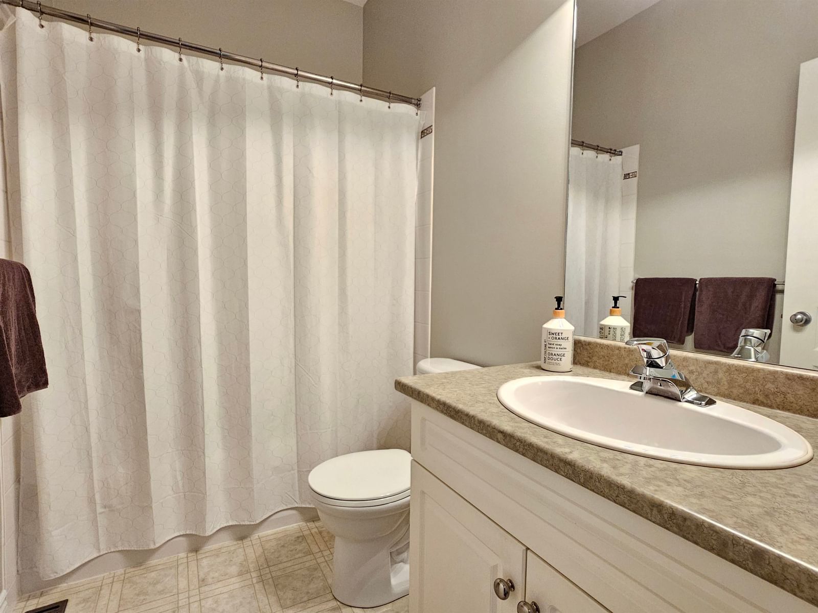 Listing Image 23
