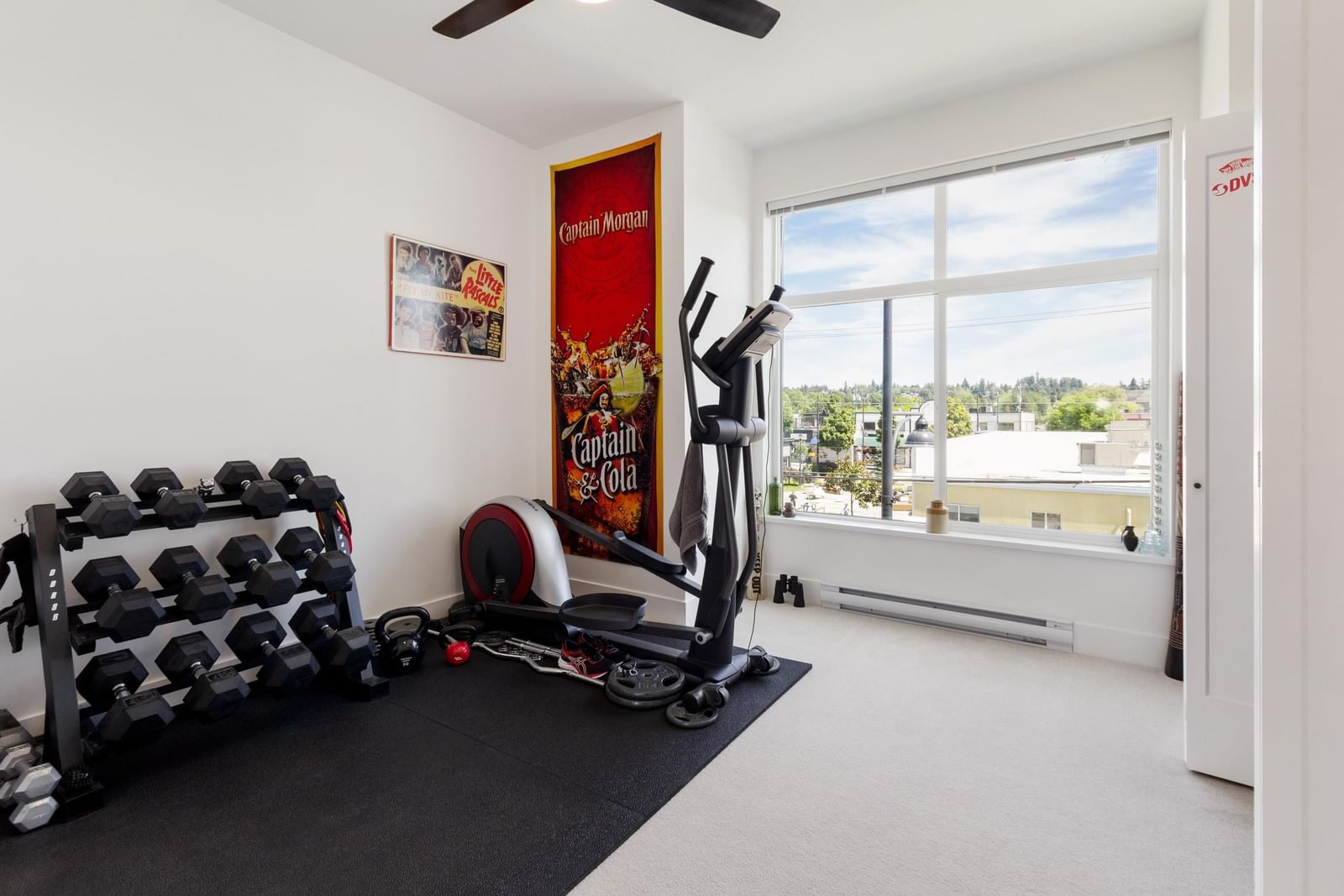Listing Image 17