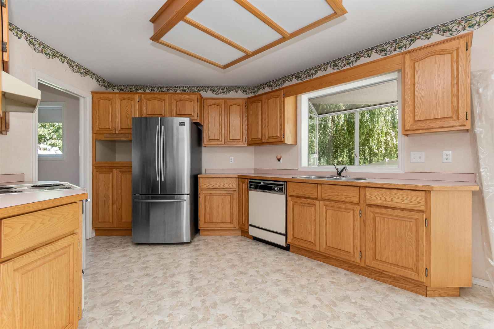 Listing Image 18
