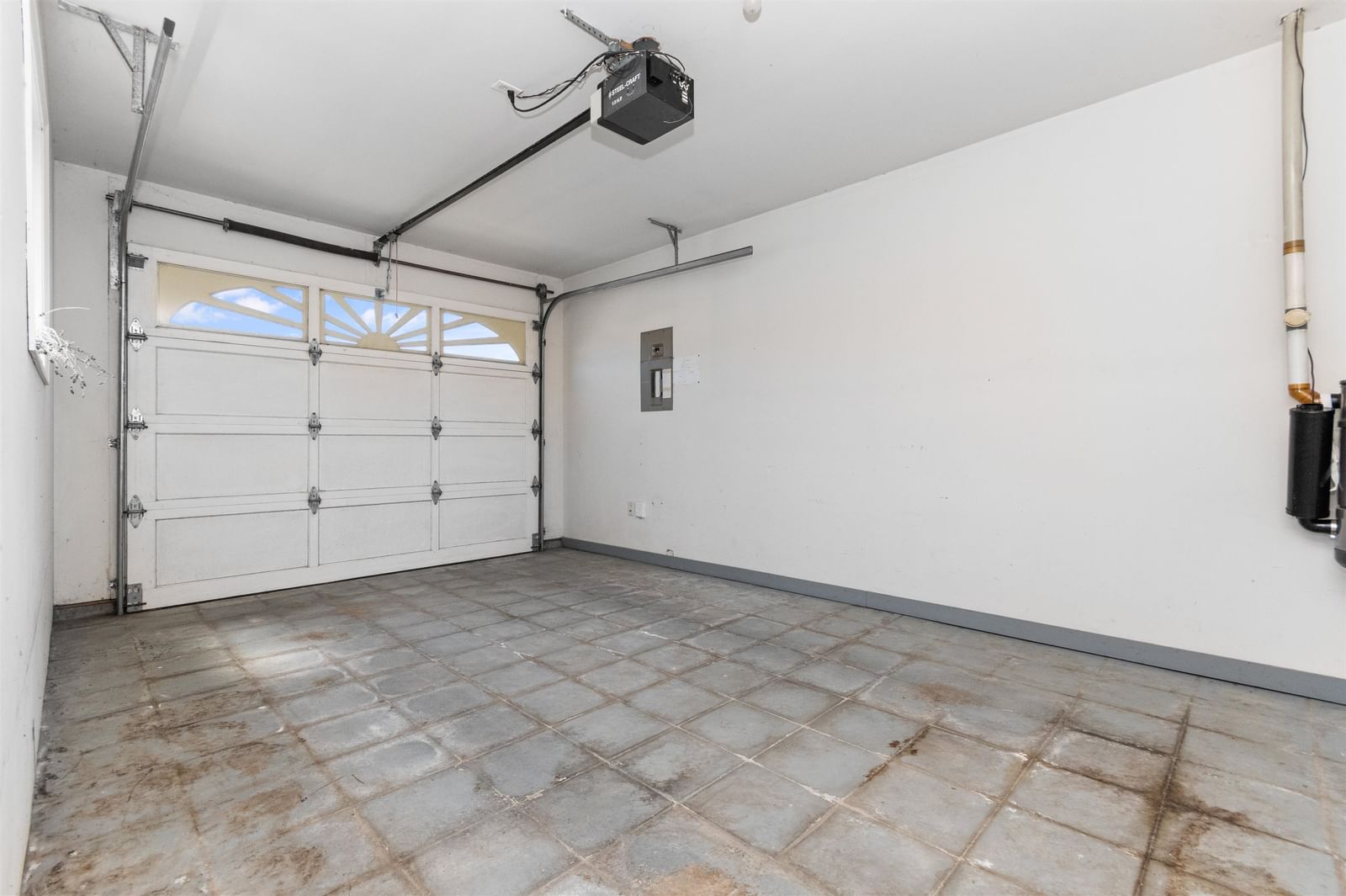 Listing Image 25