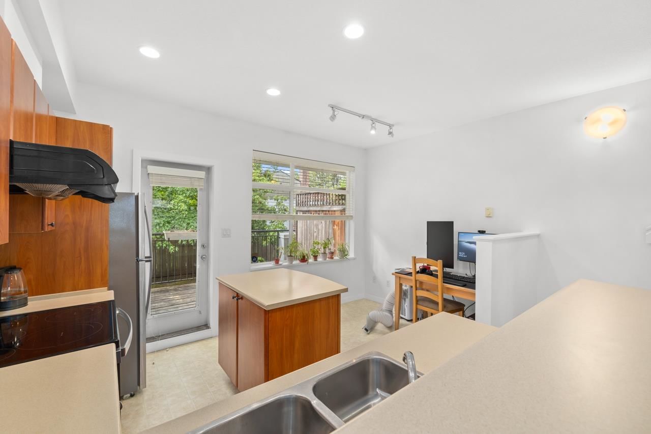 Listing Image 5