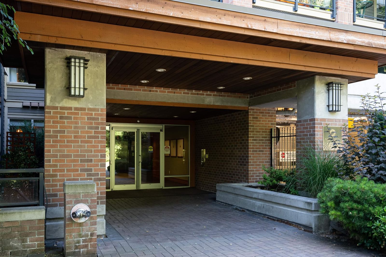 Listing Image 24