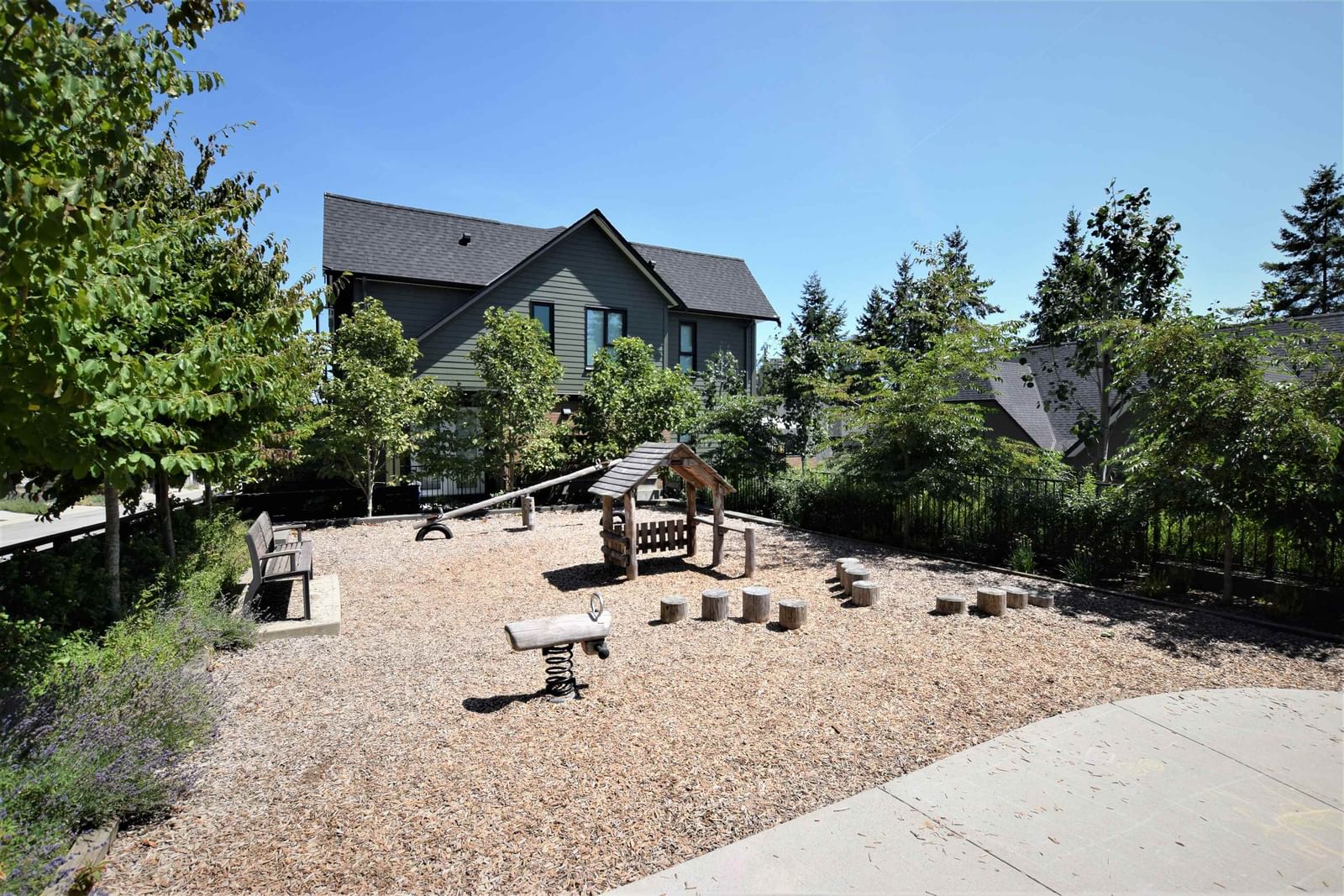 Listing Image 28