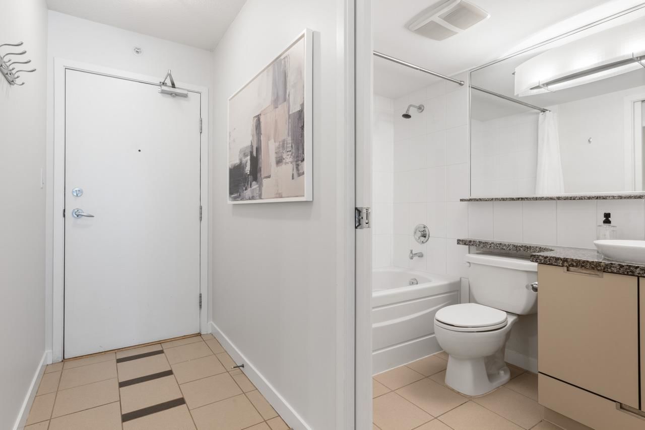 Listing Image 16