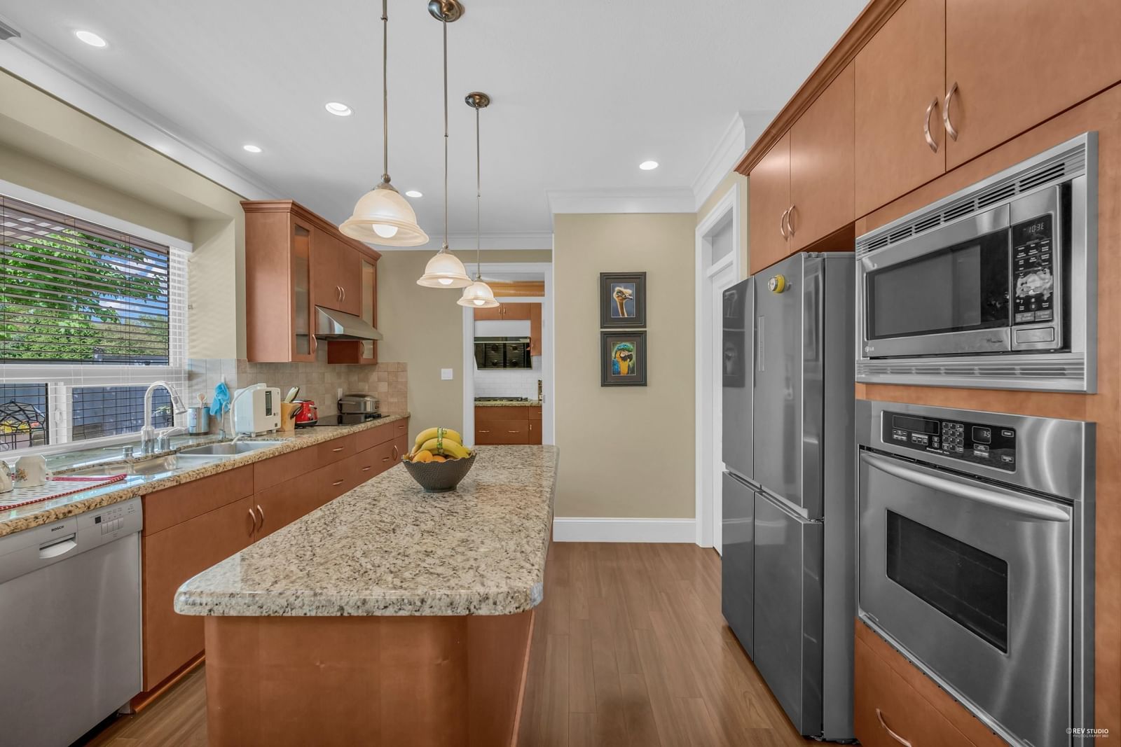 Listing Image 12