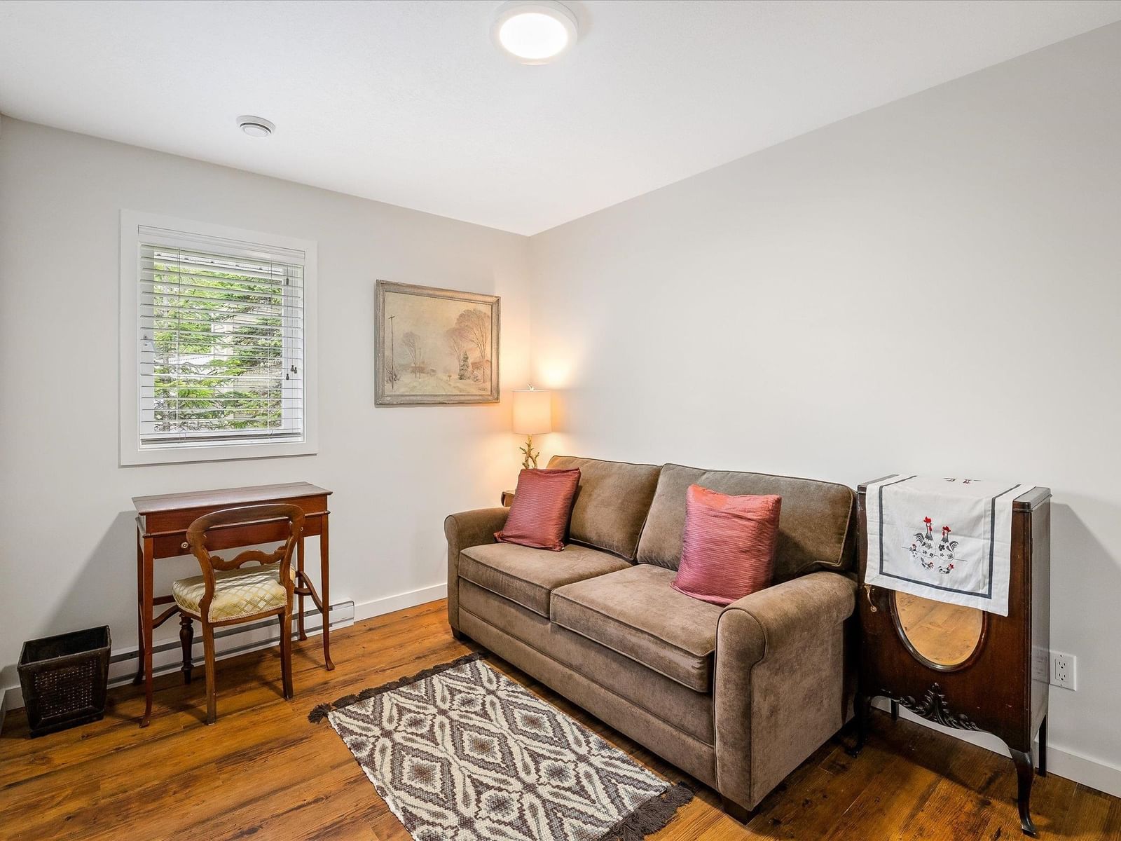 Listing Image 19