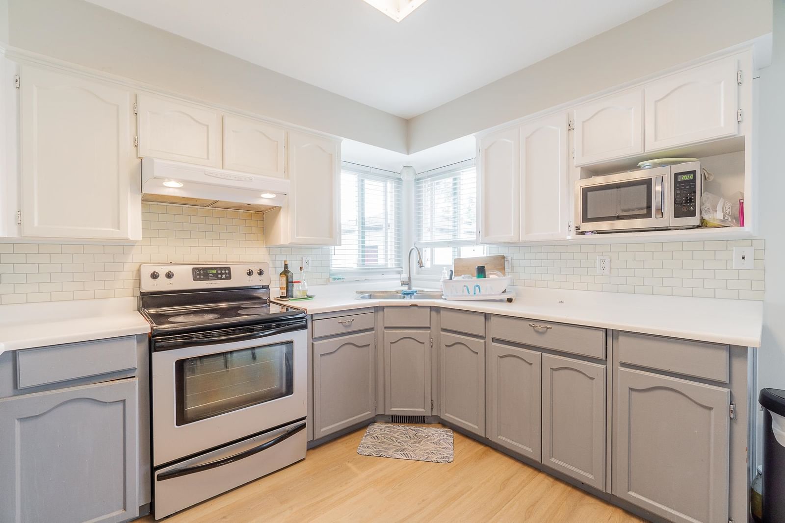 Listing Image 13