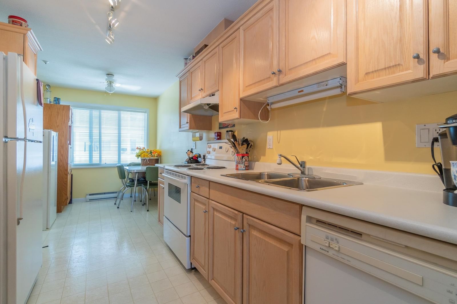 Listing Image 14