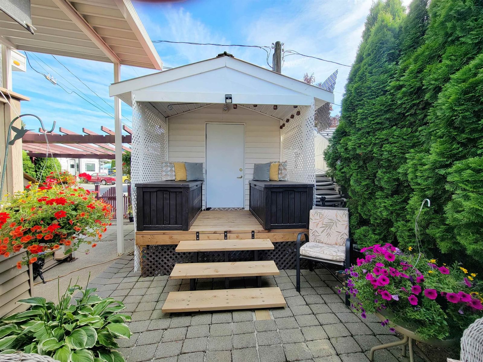 Listing Image 12