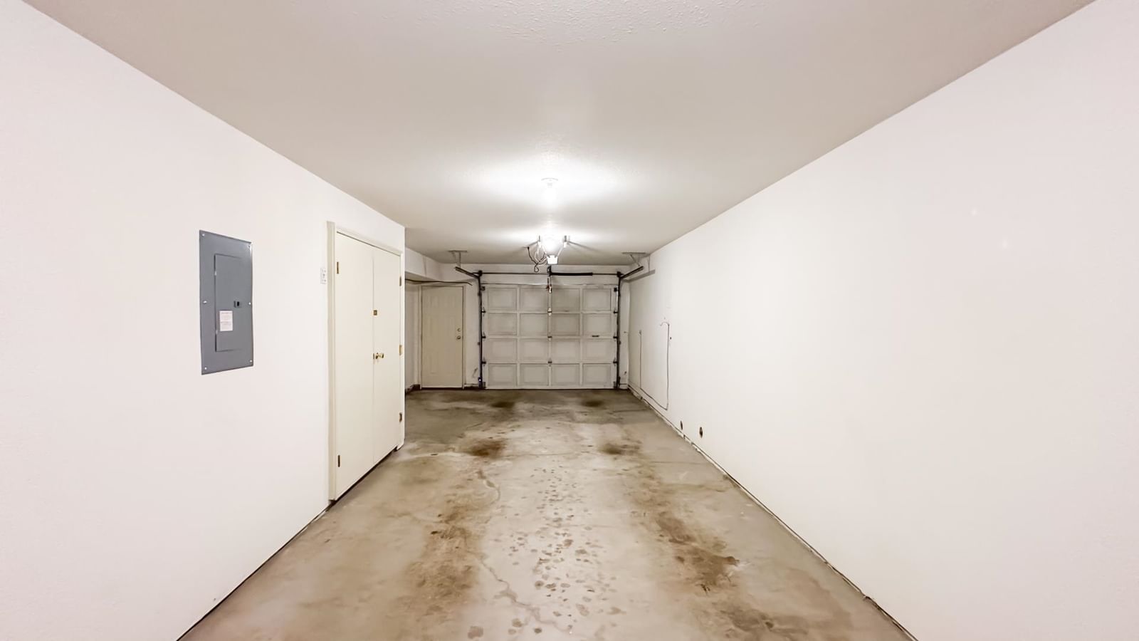 Listing Image 26