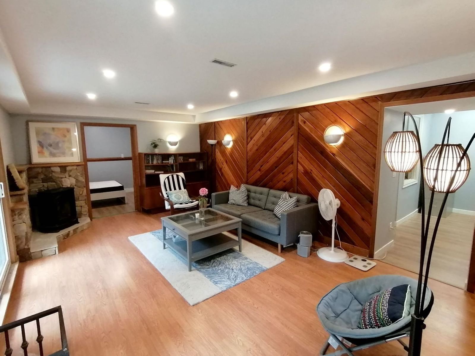 Listing Image 20
