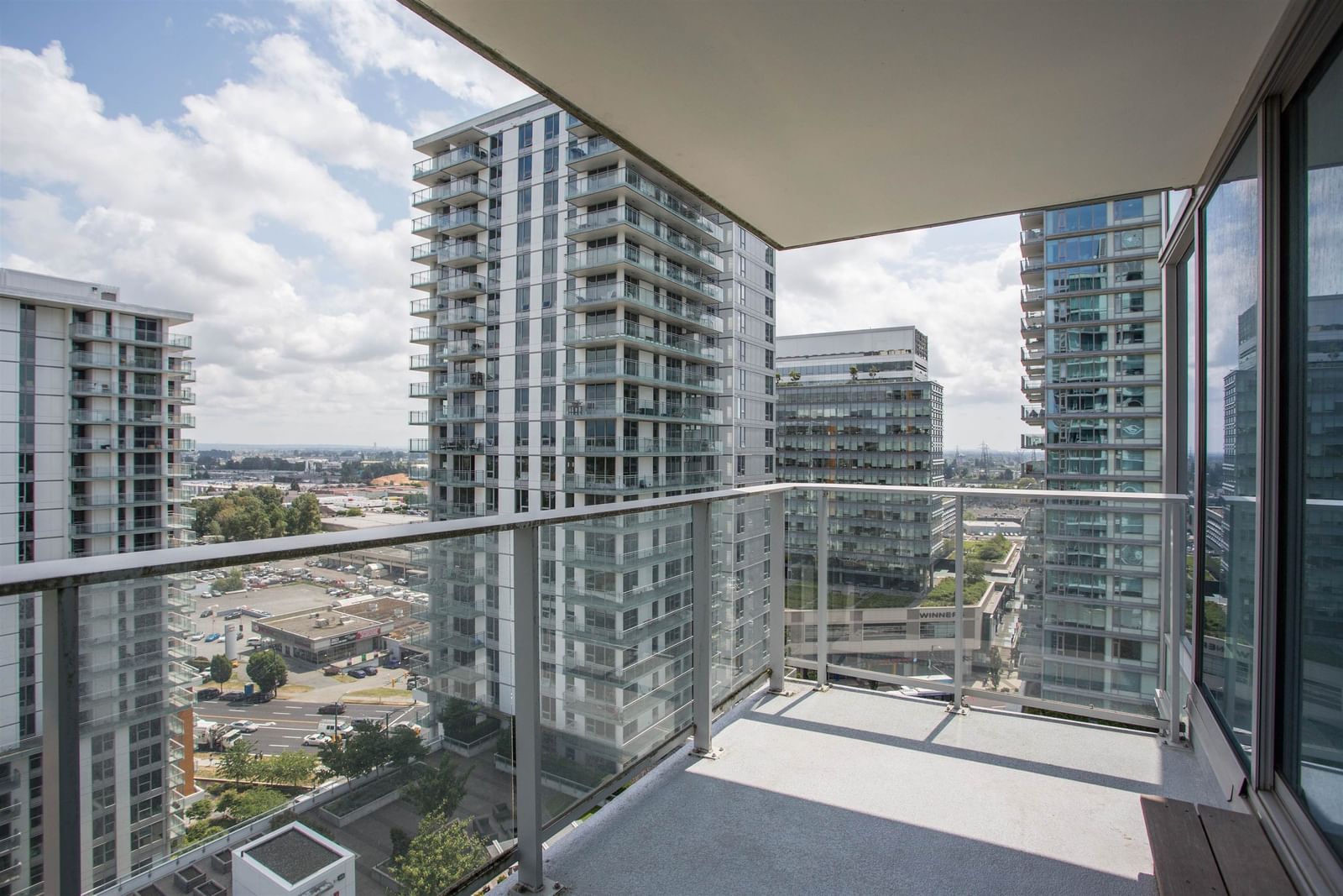 Listing Image 15