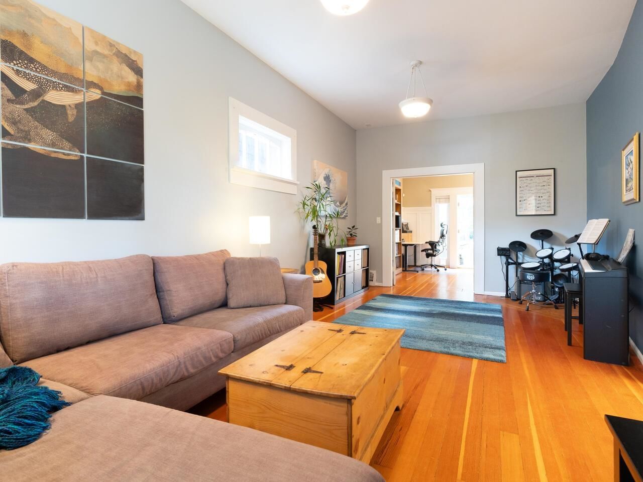 Listing Image 7