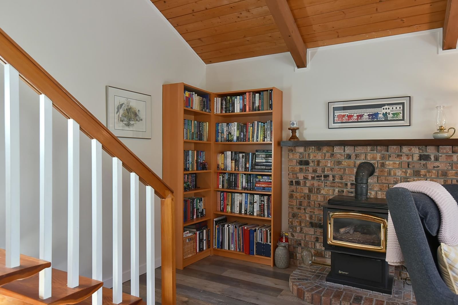 Listing Image 11