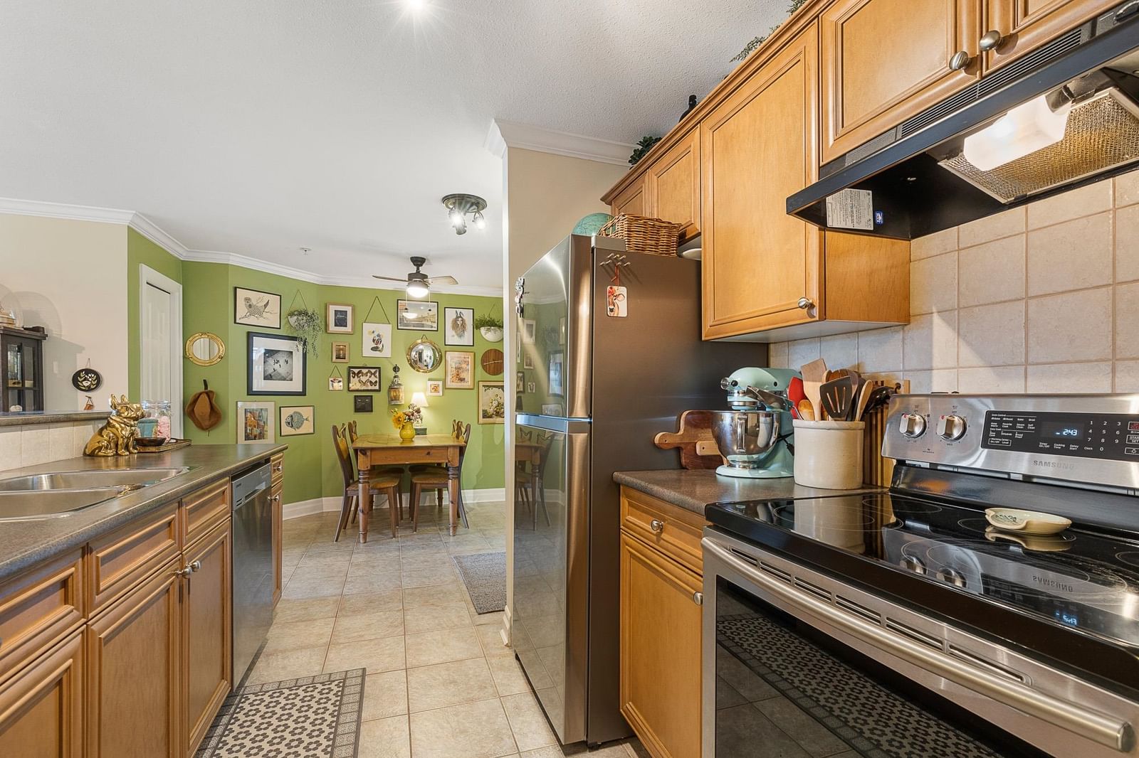 Listing Image 13