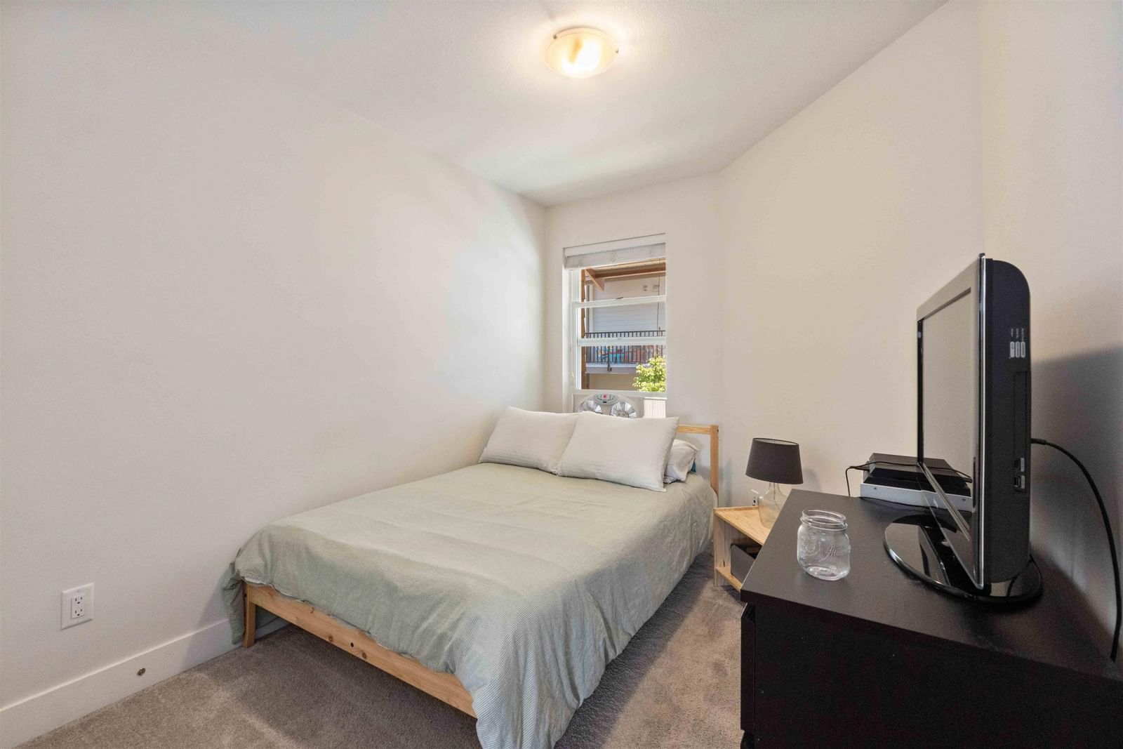 Listing Image 28