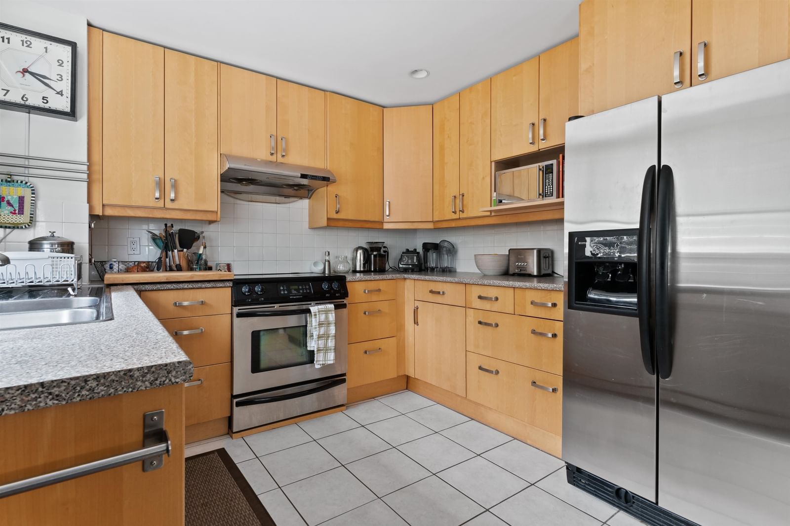 Listing Image 19