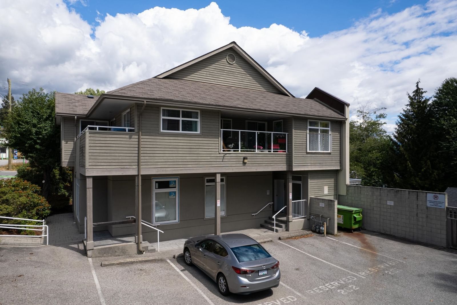 Listing Image 22